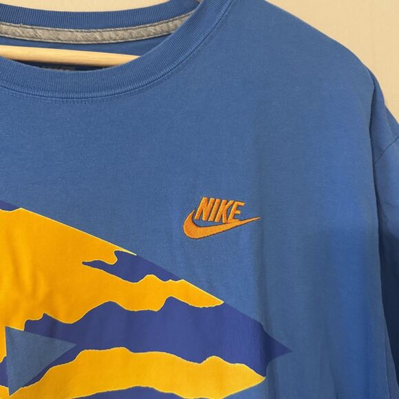 Nike air Shirt Mens 2XL Blue Graphic Tee Regular Fit Swoosh Logo Athletic Sports - Picture 3 of 6